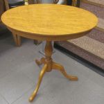 665 1467 PEDESTAL TABLE